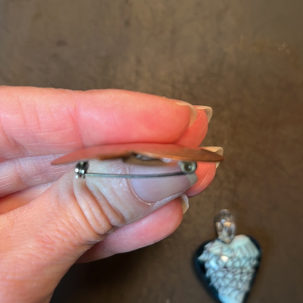 Perfect condition 2 brooches and one pendent - Picture 5 of 13